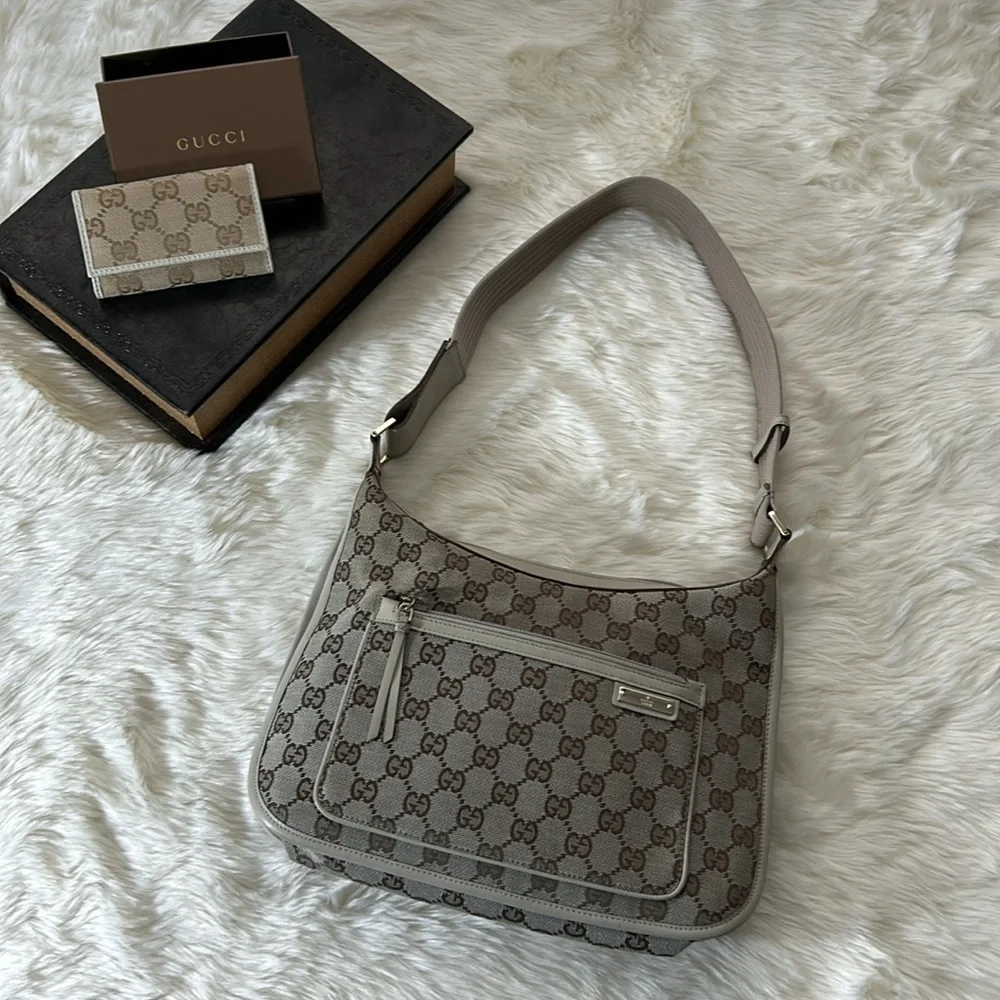 GUCCI Tan GG Canvas Shoulder Bag - Picture 2 of 12